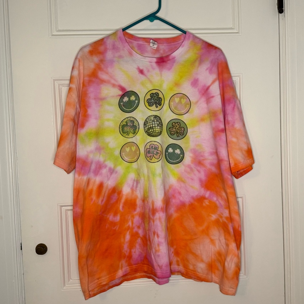 Custom tie dye Graphic Short Sleeve Tee size XXL